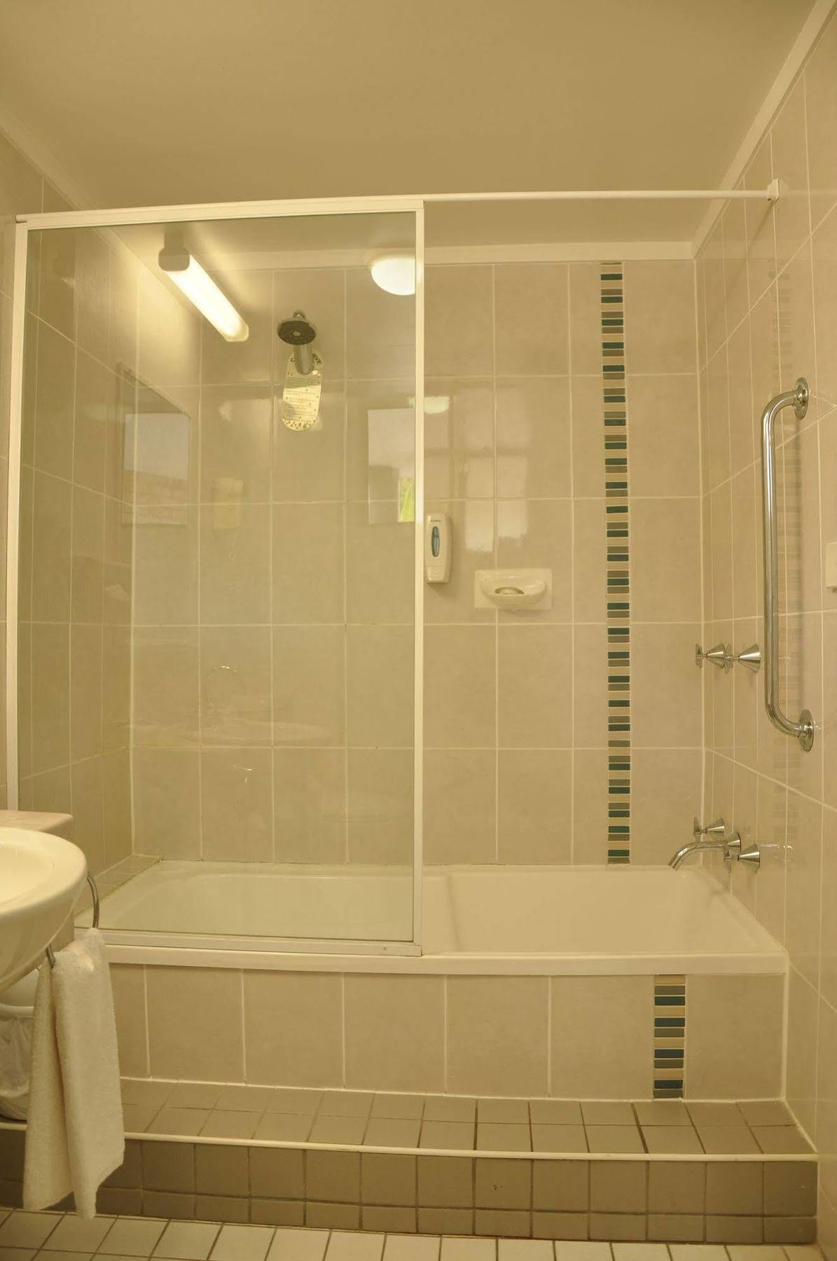 Chittaway Motel Tuggerah Εξωτερικό φωτογραφία